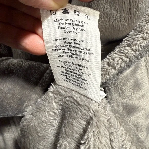 UGG women’s charcoal gray Marlow fleece plush long bathrobe. Size Small. - Picture 6 of 9